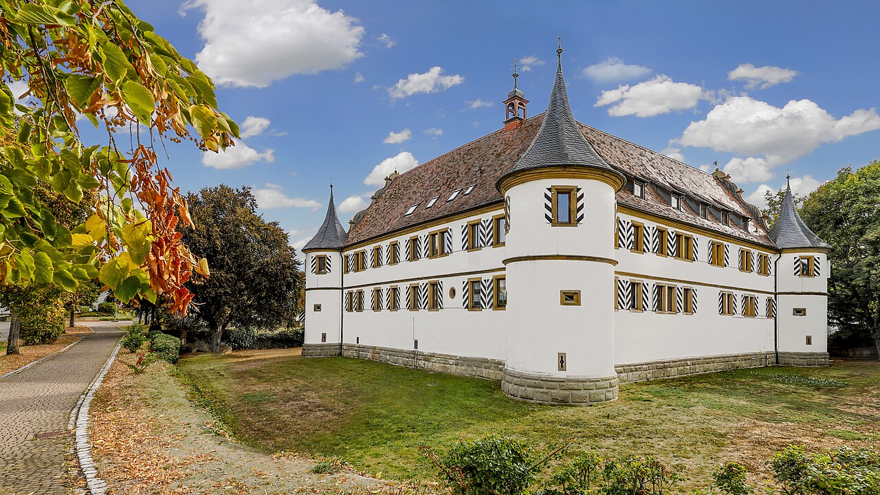 Deutschordensschloss HN Kirchhausen | Immobilienmakler Kirchhausen - Werner Wohnimmobilien GmbH