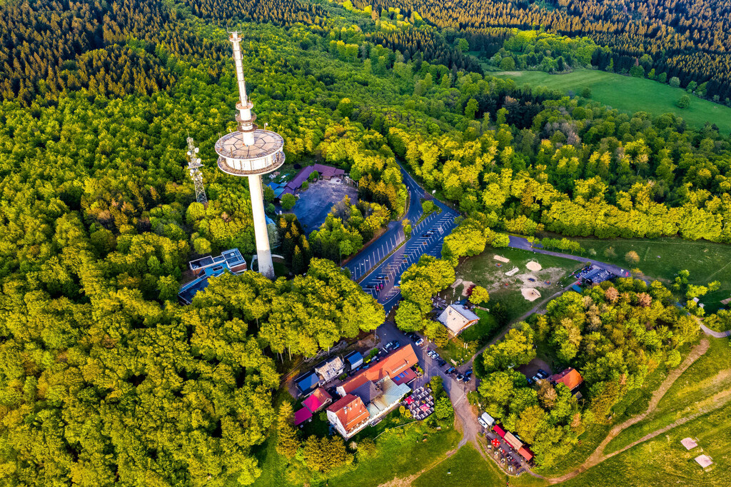 Luftbild vom Hoherodskopf im Vogelsberg