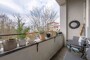 "Wunderschöne, sehr ruhige 2 Zimmer-Altbauwohnung mit Balkon am Stadtpark Steglitz, frei" - Balkon