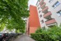 "Freie, sanierte 2 Zimmer Wohnung mit Loggia am Volkspark F-Hain, Bruno Taut Siedlung" - Hausansicht