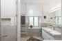 "Traumhaftes Apartment mit Balkon und Einbauküche im Winsviertel" - Bad mit Dusche