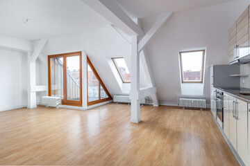 “Wunderschöne und helle DG-Wohnung mit Balkon zwischen Stadtpark und Kanal”, 12167 Berlin / Steglitz, Dachgeschosswohnung