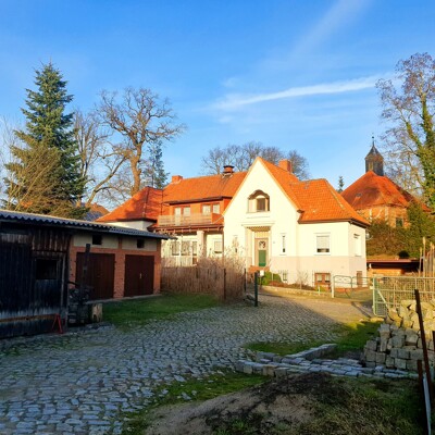 “Denkmal sucht Liebhaber” Kauf mit Ackerflächen und großem Speichergebäude möglich