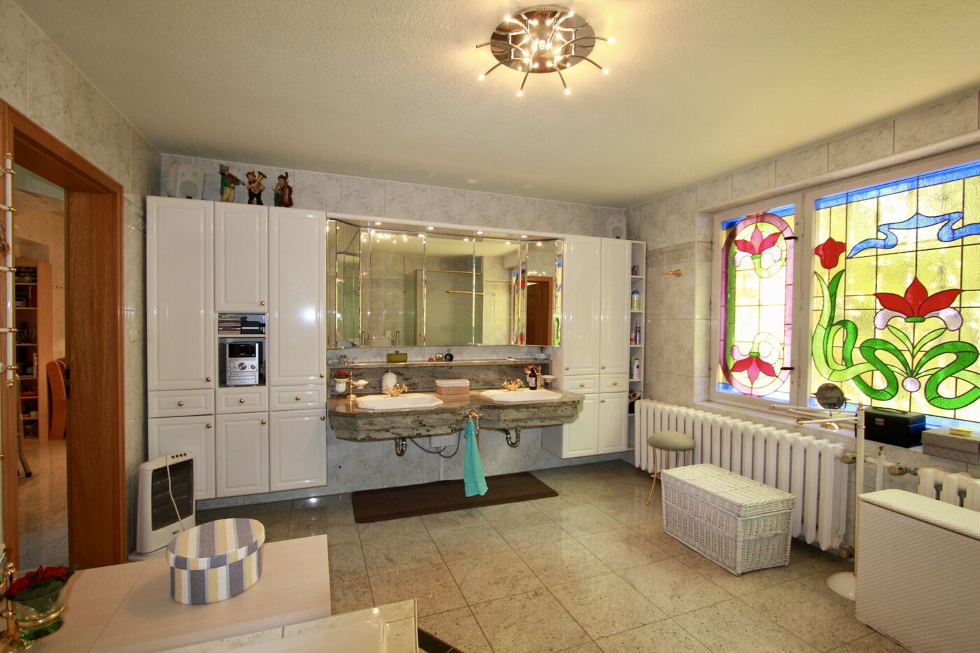 Charmantes Einfamilienhaus mit Doppelgarage und Sauna -  Bild 10