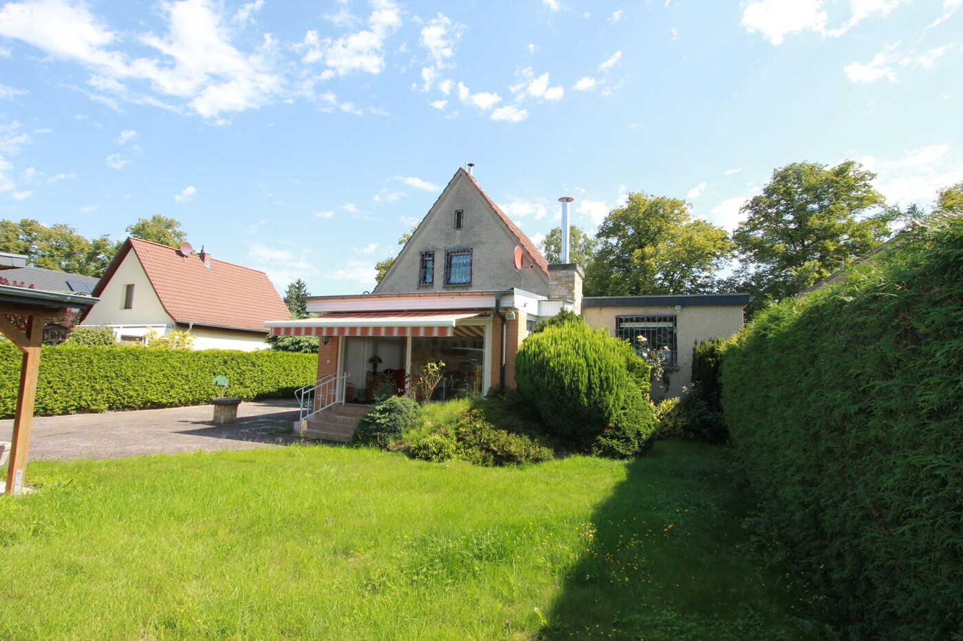Charmantes Einfamilienhaus mit Doppelgarage und Sauna -  Bild 18