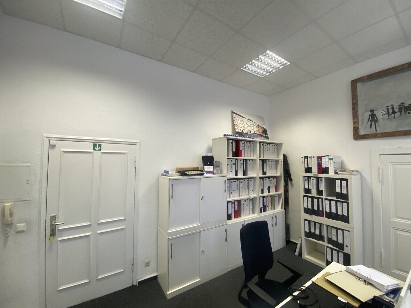 SOFORT Einzug! 95 m² Büro-Suite mit Meetingraum & Küche mitten in der Innenstadt -  Bild 6