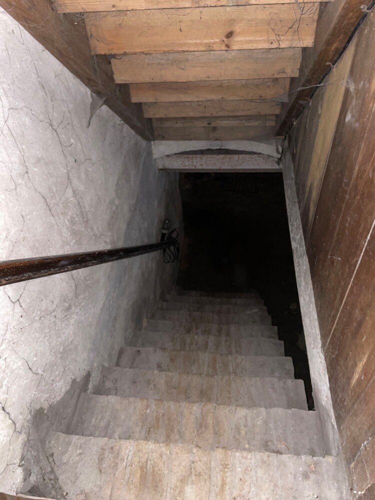 Sanierungsbedürftiges ehemaliges Schulgebäude mit Denkmalstatus in Wassernähe - Bild 62 Sanierungsbedürftiges ehemaliges Schulgebäude mit Denkmalstatus in Wassernähe - Bild 62