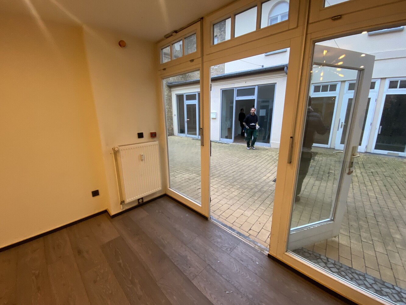 Charmante Ladenfläche im Innenhof – Ideal für Einzelhandel oder Kosmetik - Bild 5 Charmante Ladenfläche im Innenhof – Ideal für Einzelhandel oder Kosmetik - Bild 5