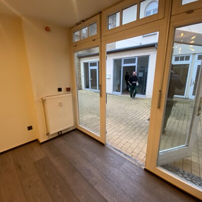 Charmante Ladenfläche im Innenhof – Ideal für Einzelhandel oder Kosmetik - Vorschau 5 Charmante Ladenfläche im Innenhof – Ideal für Einzelhandel oder Kosmetik - Vorschau 5