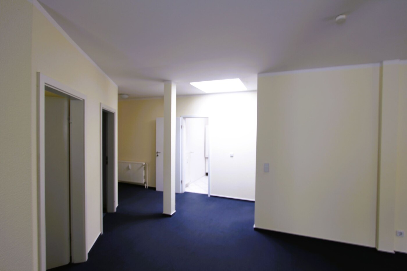 Großzügiges helles Büro im Hinterhof der Zeppelinstraße -  Bild 8