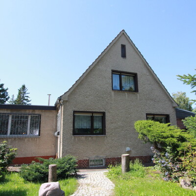 Charmantes Einfamilienhaus mit Doppelgarage und Sauna -  Vorschau 3