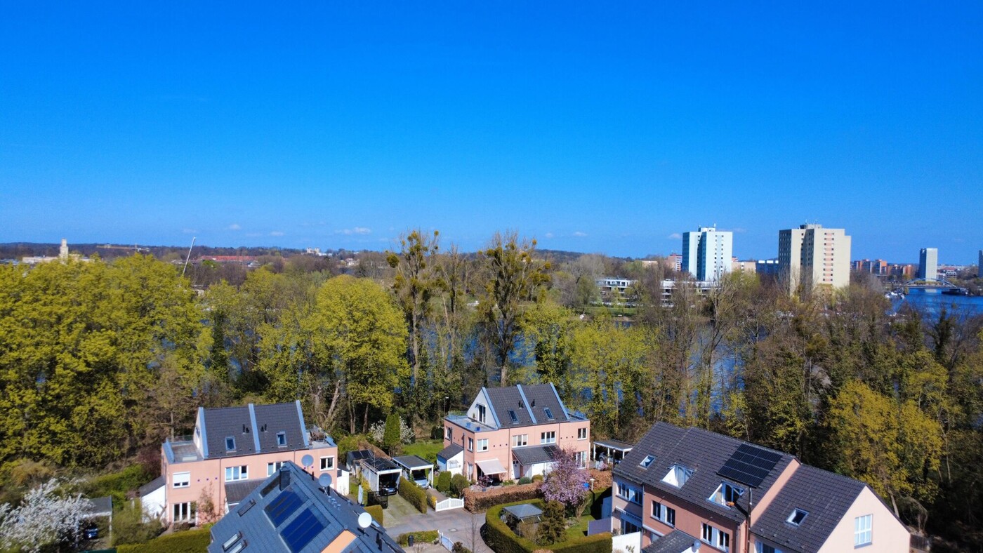 Einzigartiges Energiespar-Reihenendhaus auf Hermannswerder von Wasser umgeben - Bild 39 Einzigartiges Energiespar-Reihenendhaus auf Hermannswerder von Wasser umgeben - Bild 39
