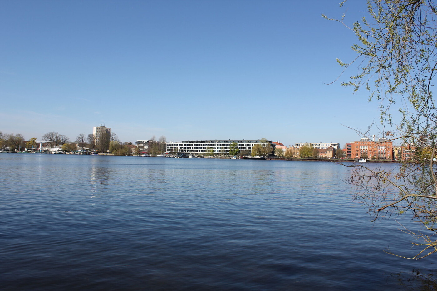 Einzigartiges Energiespar-Reihenendhaus auf Hermannswerder von Wasser umgeben - Bild 31 Einzigartiges Energiespar-Reihenendhaus auf Hermannswerder von Wasser umgeben - Bild 31