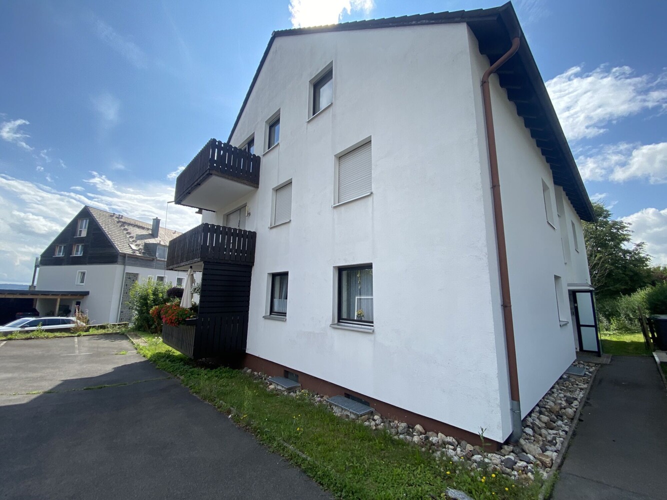Reserviert! Charmante Maisonette-Dachgeschosswohnung mit Balkon, Einbauküche & Stellplatz - Bild 1 Reserviert! Charmante Maisonette-Dachgeschosswohnung mit Balkon, Einbauküche & Stellplatz - Bild 1