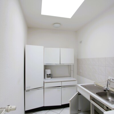 Großzügiges helles Büro im Hinterhof der Zeppelinstraße -  Vorschau 11