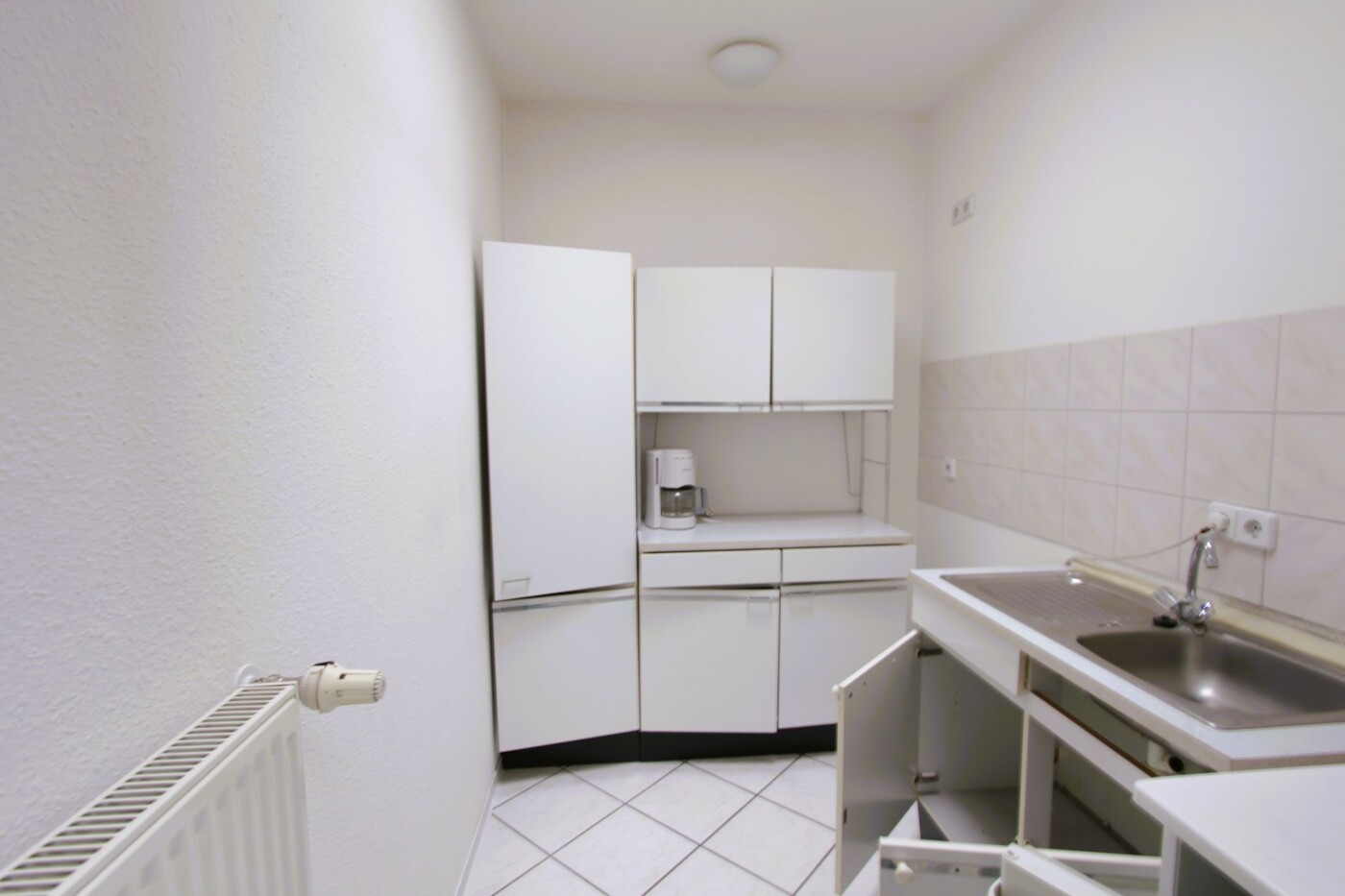 Großzügiges helles Büro im Hinterhof der Zeppelinstraße -  Bild 3