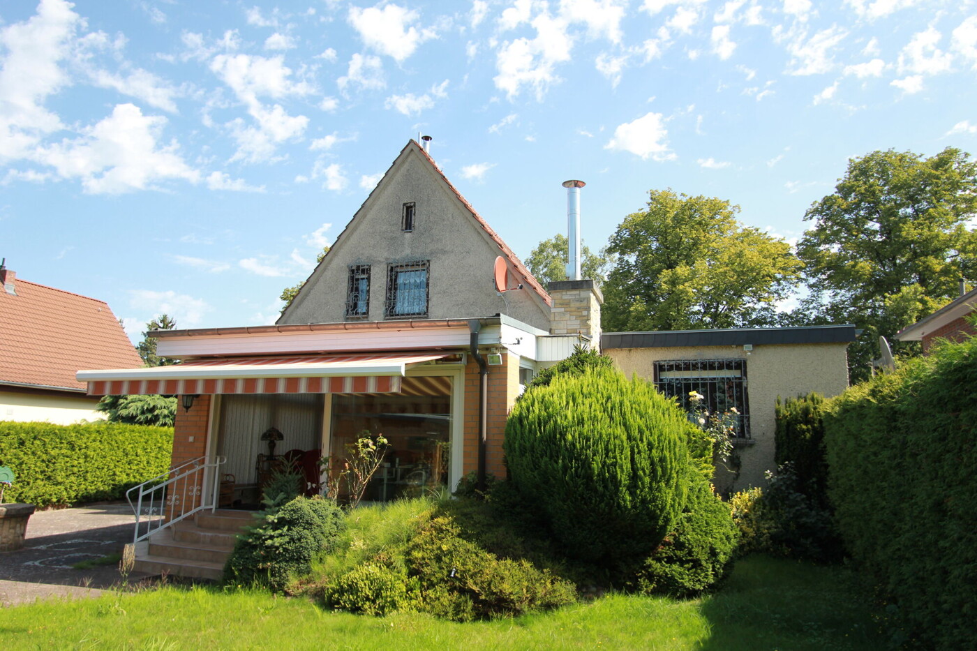 Charmantes Einfamilienhaus mit Doppelgarage und Sauna -  Bild 16