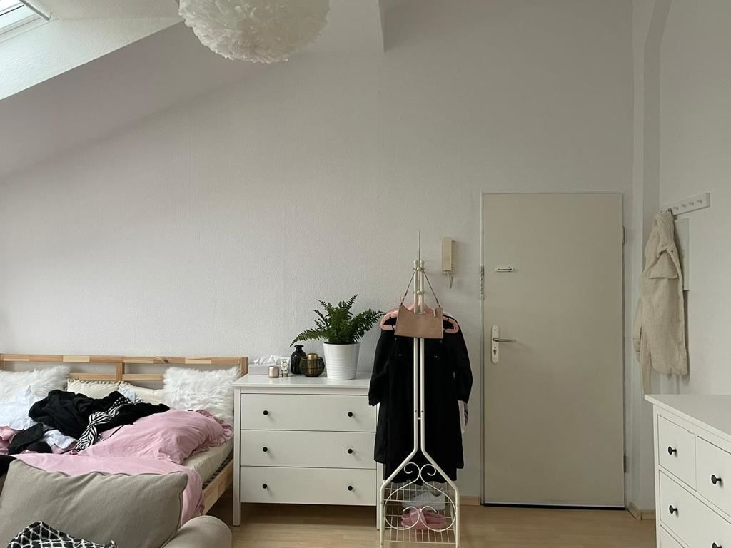 Möblierte Dachgeschosswohnung am Scharfgraben nahe Bahnhof Charlottenhof -  Bild 4