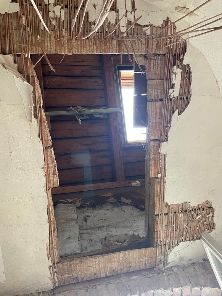 Sanierungsbedürftiges ehemaliges Schulgebäude mit Denkmalstatus in Wassernähe - Bild 38 Sanierungsbedürftiges ehemaliges Schulgebäude mit Denkmalstatus in Wassernähe - Bild 38