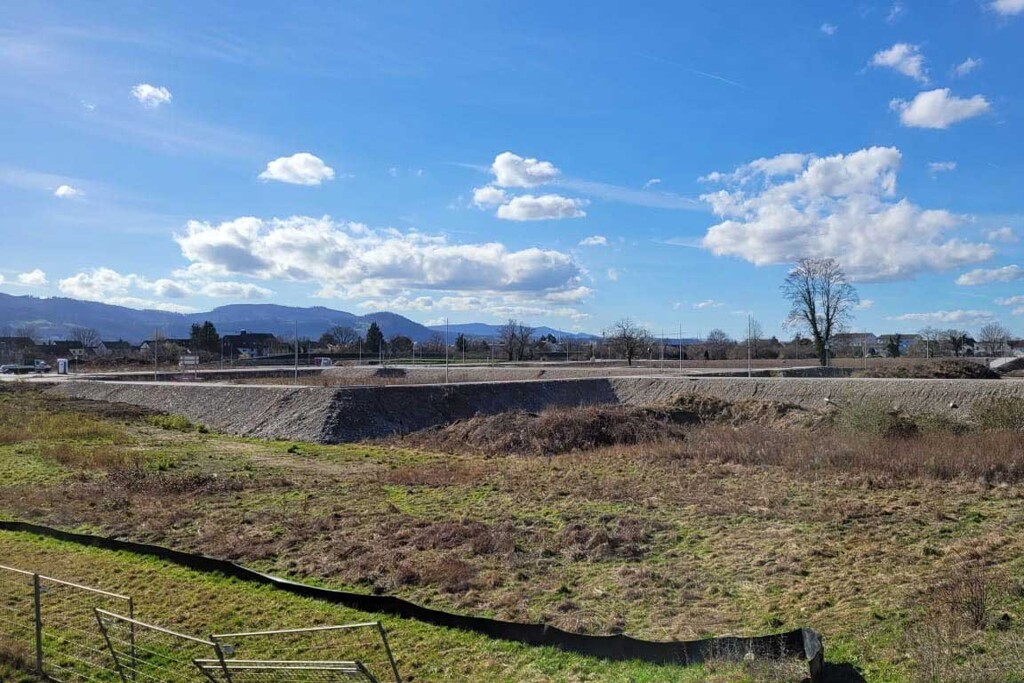 Bauplatz der neuen Doppelhaushälften