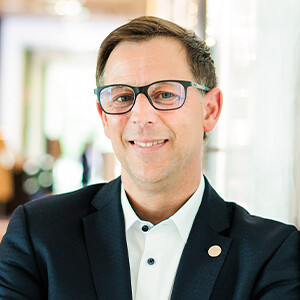 Oliver Helfrich