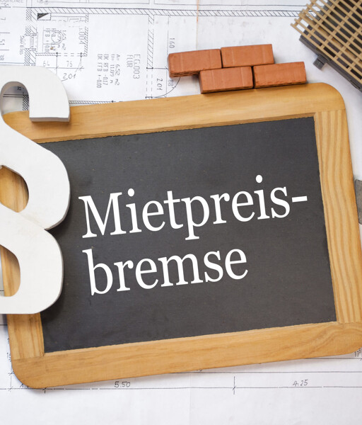 Tafel mit Begriff Mietpreisbremse