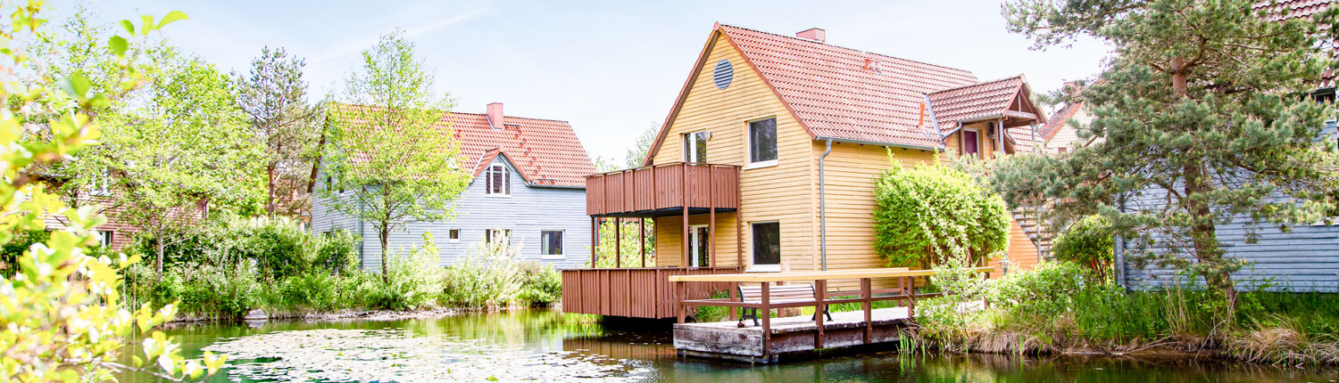 Ferienhäuser am Wasser