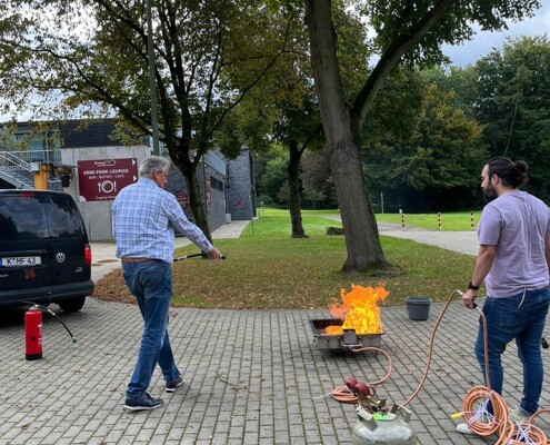 Selektive whatsapp-image-2023-09-26-at-10.34.01 Aus einer Apotheke wurde durch unsere Vermittlung eine Partei-Zentrale BLOG: Allgemein BLOG: Immobilien Moers Ladenlokal Immobilien Gewerbe Selektive whatsapp-image-2023-09-26-at-10.34.01 Aus einer Apotheke wurde durch unsere Vermittlung eine Partei-Zentrale BLOG: Allgemein BLOG: Immobilien Moers Ladenlokal Immobilien Gewerbe
